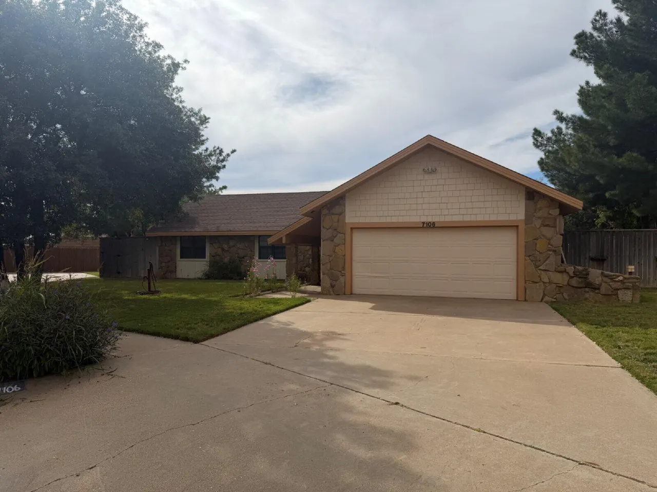 Front exterior — 7106 Aberdeen Avenue, Lubbock, TX 79424
