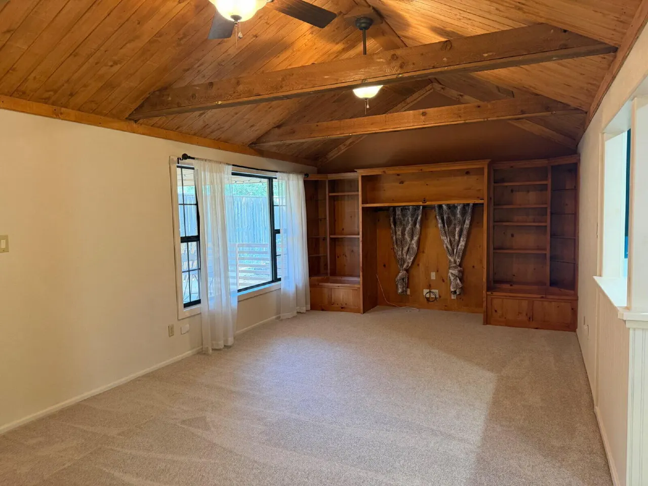 Photo 2 — 7106 Aberdeen Avenue, Lubbock, TX 79424