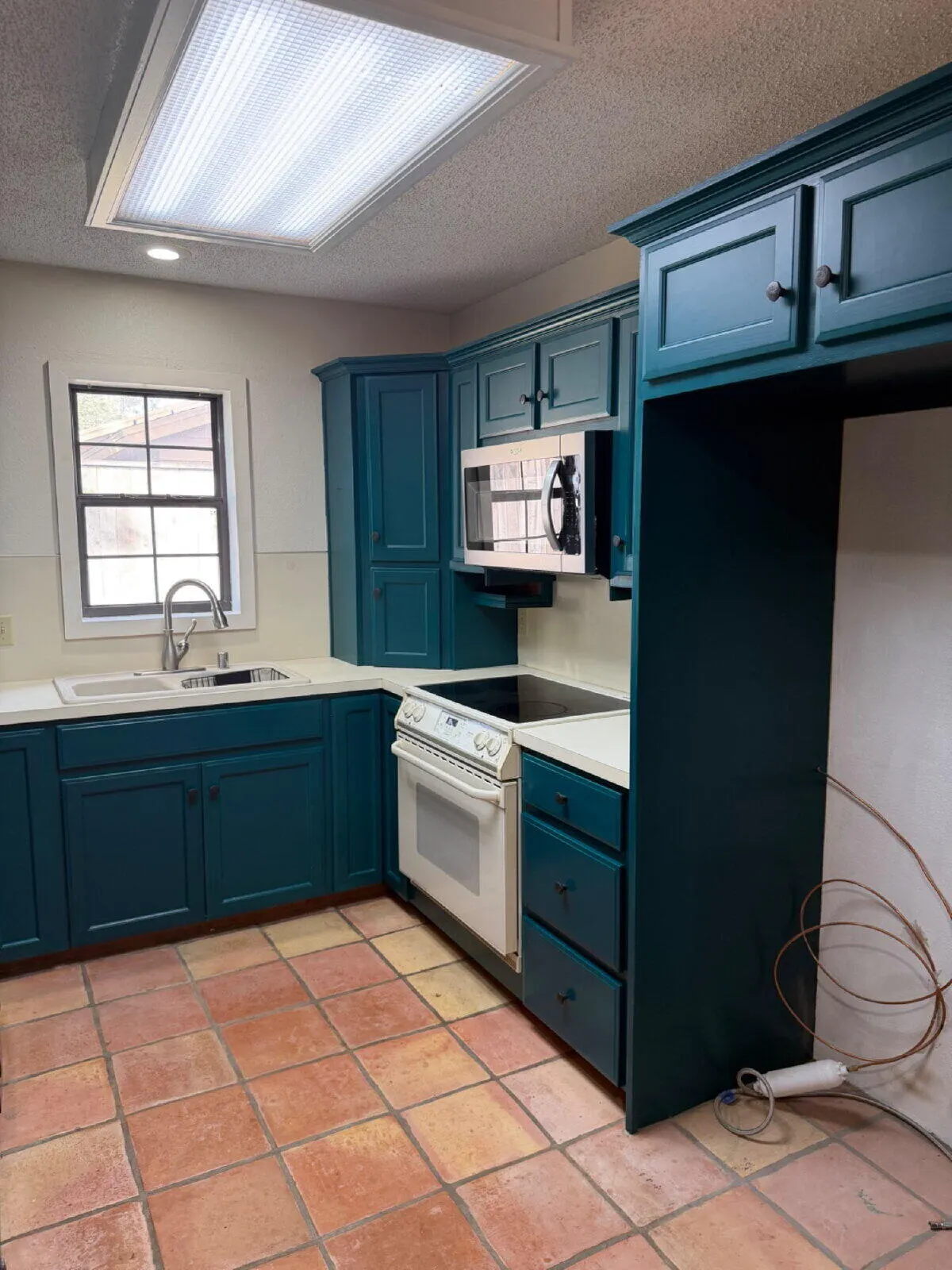 Photo 8 — 7106 Aberdeen Avenue, Lubbock, TX 79424