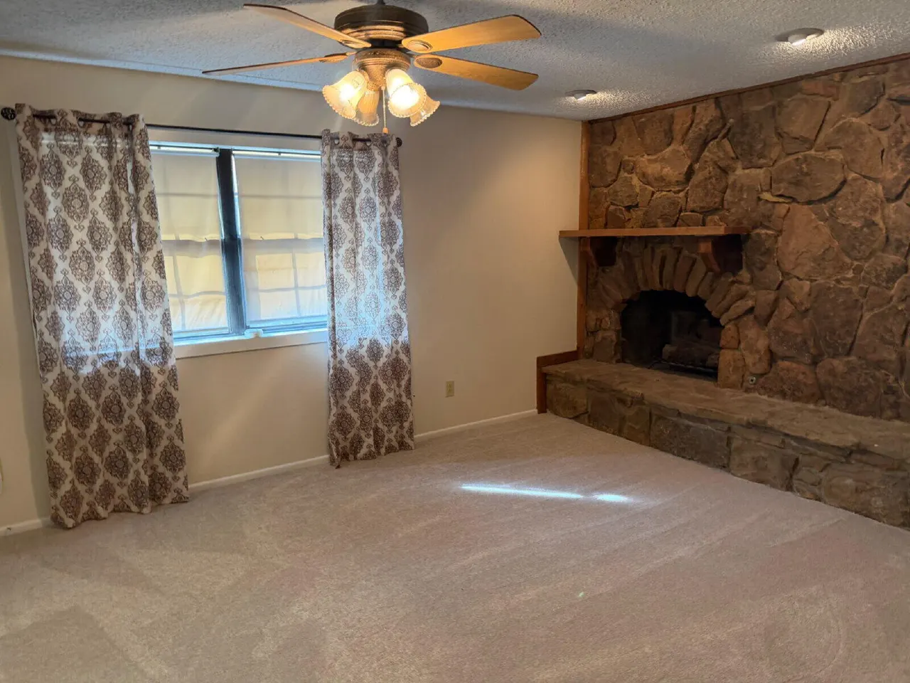 Photo 9 — 7106 Aberdeen Avenue, Lubbock, TX 79424