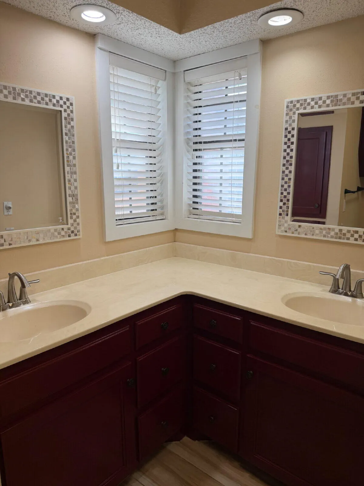 Photo 13 — 7106 Aberdeen Avenue, Lubbock, TX 79424