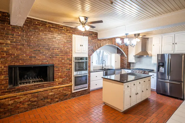 Photo 8 — 5104 19th Street, Lubbock, TX 79407