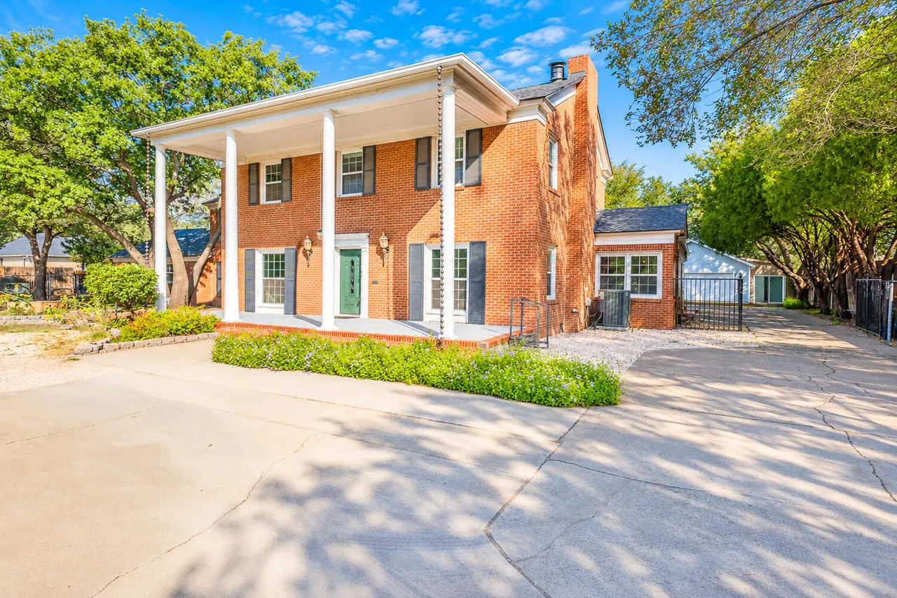 Photo 54 — 5104 19th Street, Lubbock, TX 79407