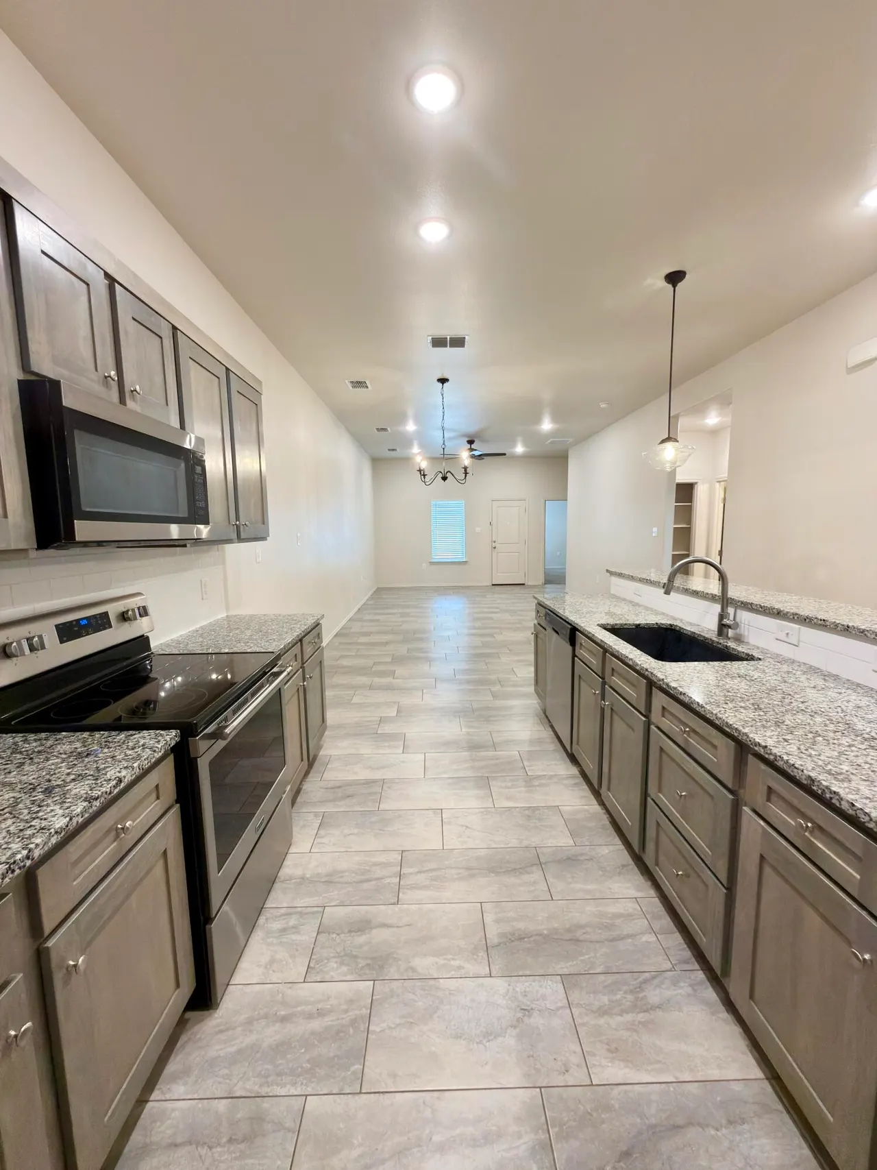 Photo 11 — 1140 N 7th Street, Wolfforth, TX 79382