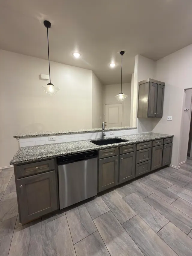 Photo 7 — 1140 N 7th Street, Wolfforth, TX 79382