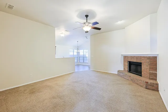 Photo 7 — 9305 Rochester Avenue, Lubbock, TX 79424