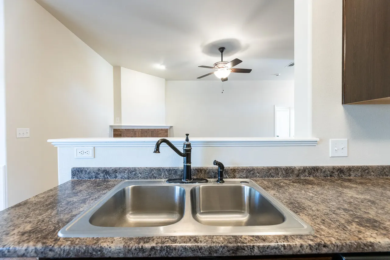 Photo 13 — 9305 Rochester Avenue, Lubbock, TX 79424