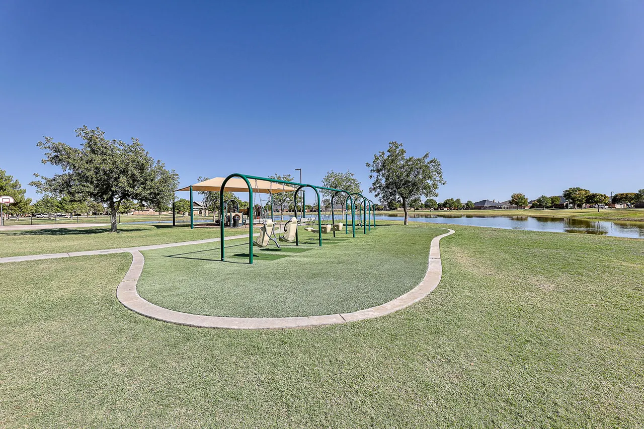 Photo 39 — 9305 Rochester Avenue, Lubbock, TX 79424