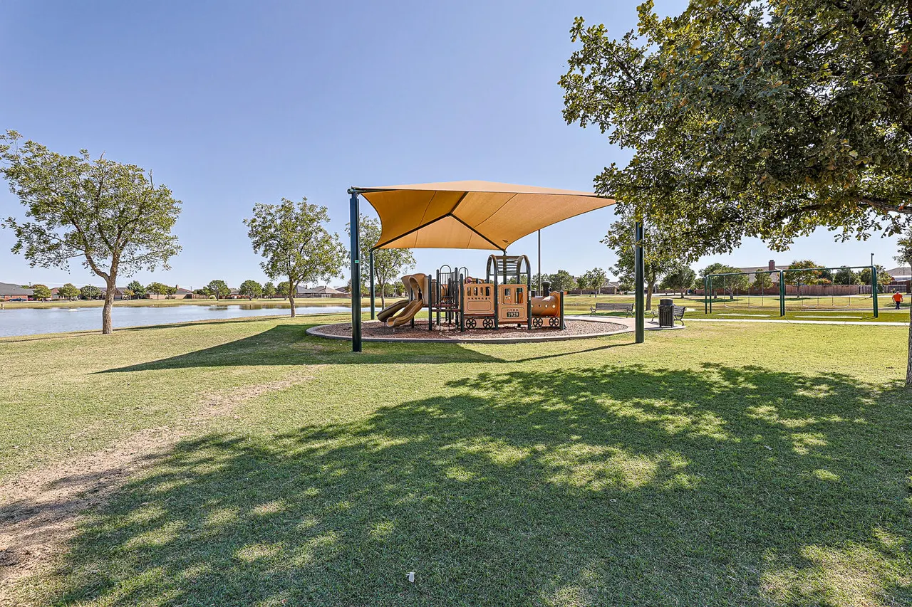 Photo 40 — 9305 Rochester Avenue, Lubbock, TX 79424