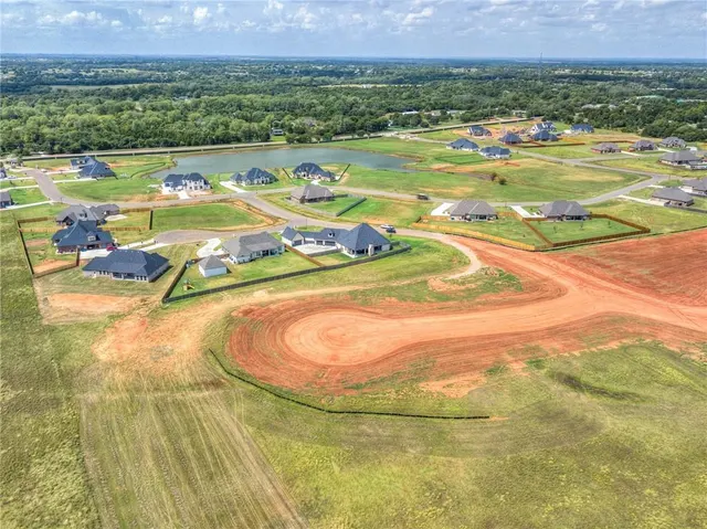 Photo 5 — 1205 Lucas Court, Newcastle, OK 73065