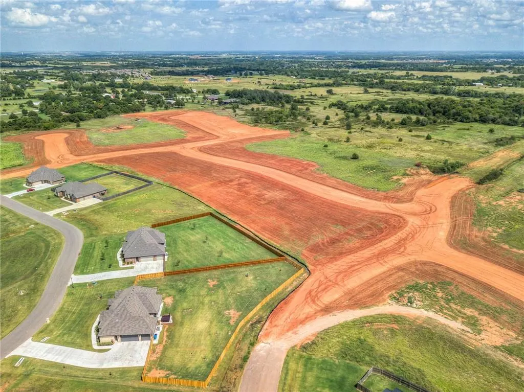 Photo 2 — 1372 Lucas Court, Newcastle, OK 73065