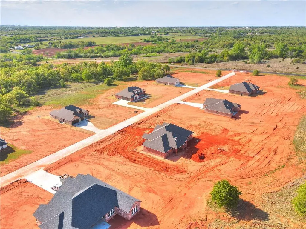 Photo 2 — 1200 Layla Ln, Blanchard, OK 73010