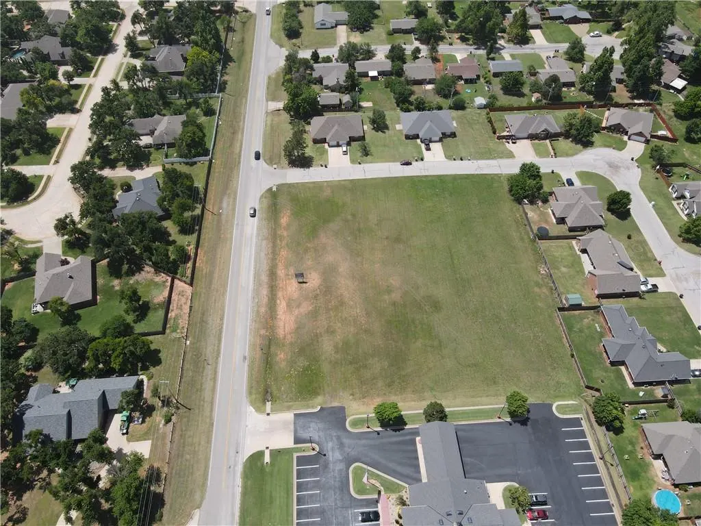Photo 12 — 2 N Council Road, Blanchard, OK 73010
