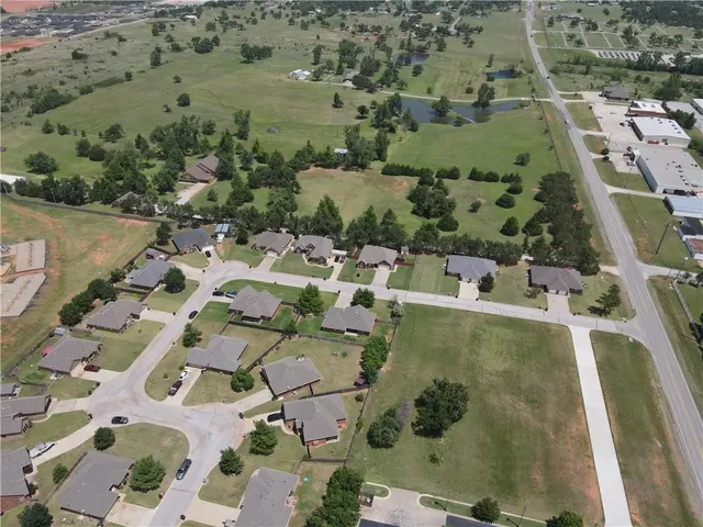 Photo 7 — 3 N Council Road, Blanchard, OK 73010