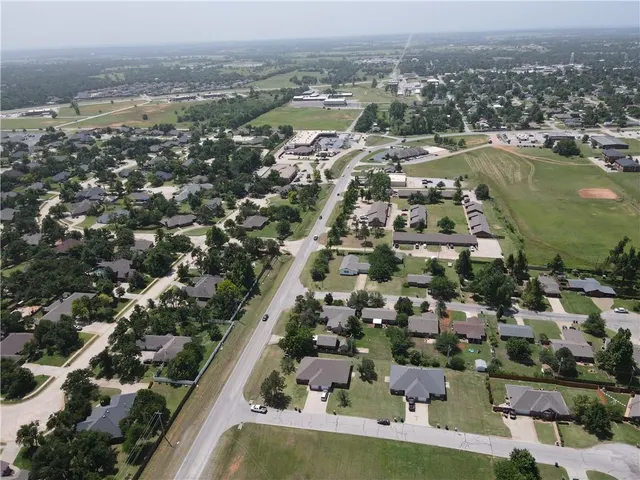 Photo 6 — 3 N Council Road, Blanchard, OK 73010