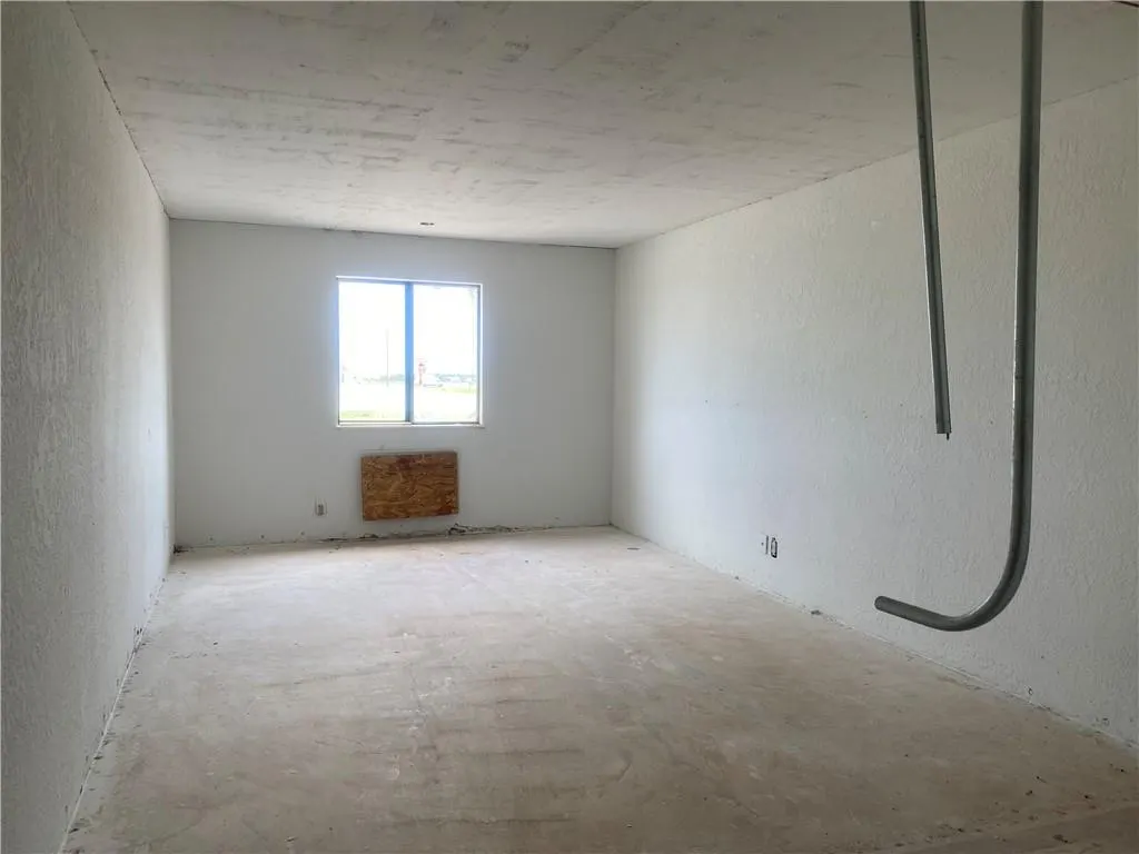 Photo 7 — 211 N 9TH Street, Canute, OK 73626
