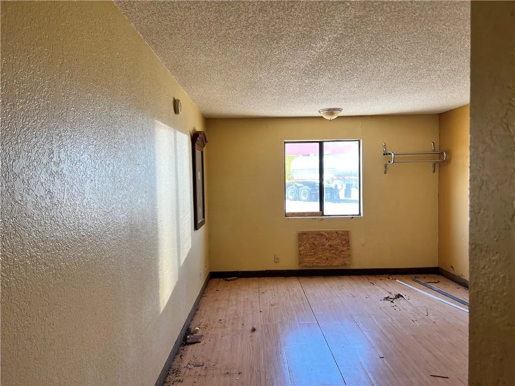 Photo 11 — 211 N 9TH Street, Canute, OK 73626