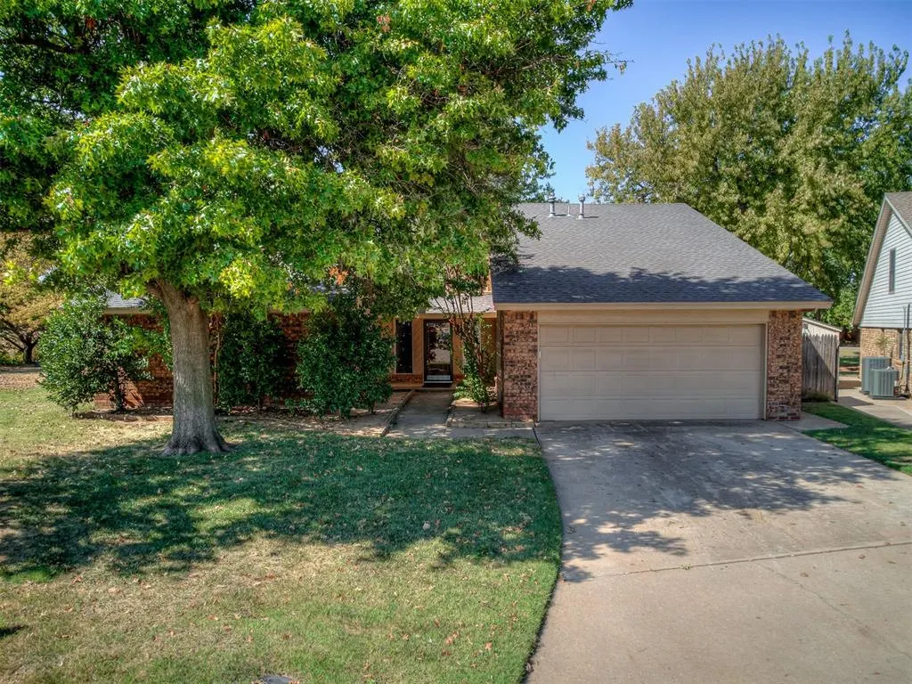 Front exterior — 11236 NW 109th Street, Yukon, OK 73099