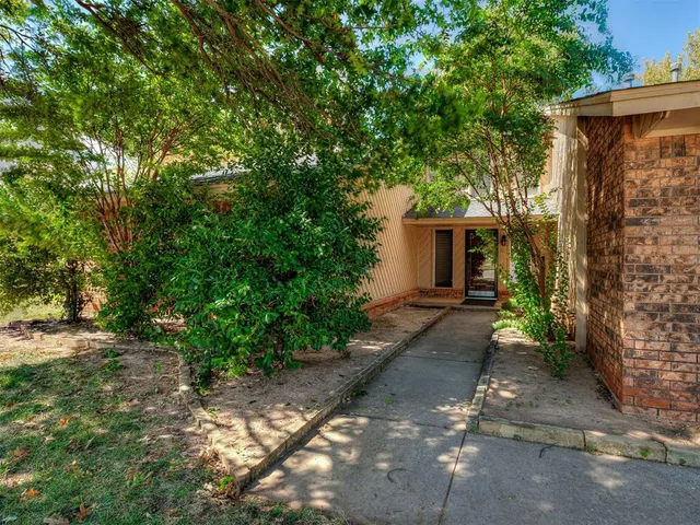 Photo 3 — 11236 NW 109th Street, Yukon, OK 73099