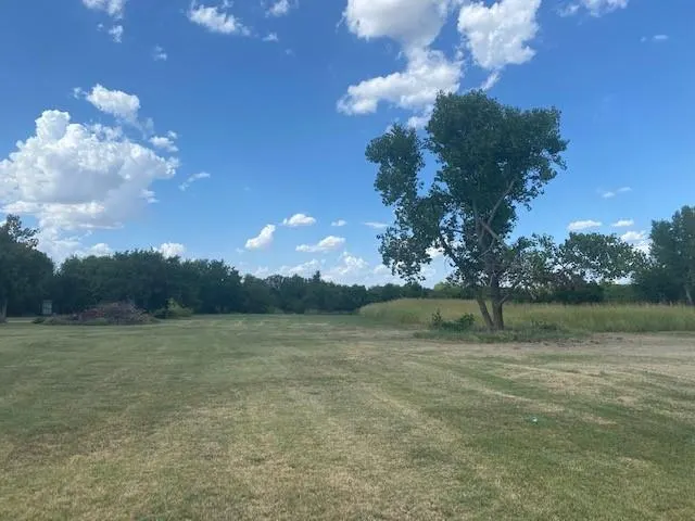 Photo 3 — 498 Center Avenue, Chickasha, OK 73018