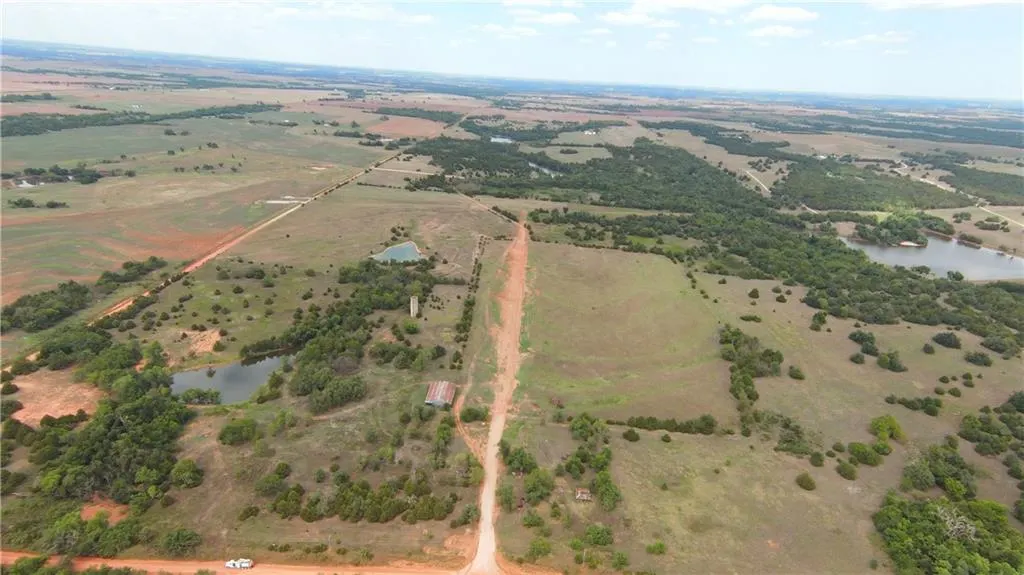 Photo 4 — 7634 Meadowlark Lane, Guthrie, OK 73044
