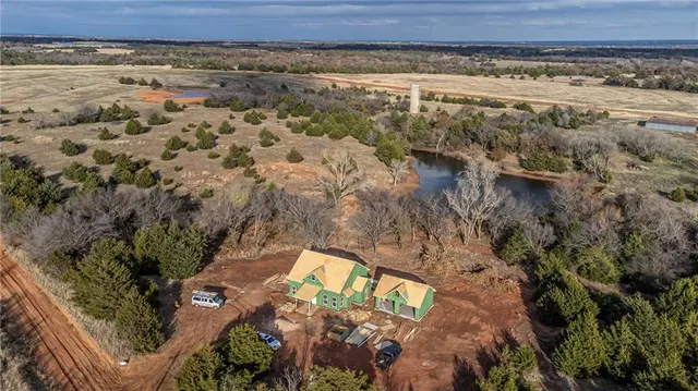 Photo 6 — 7668 Meadowlark Lane, Guthrie, OK 73044