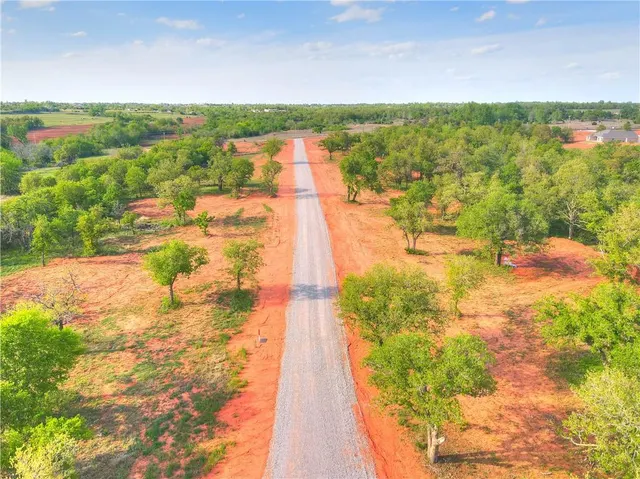 Photo 7 — 1209 Jerzee Mae Road, Blanchard, OK 73010