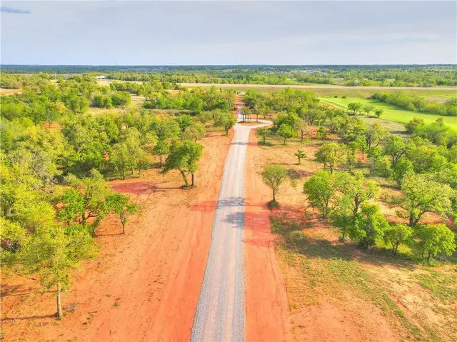 Photo 3 — 1209 Jerzee Mae Road, Blanchard, OK 73010