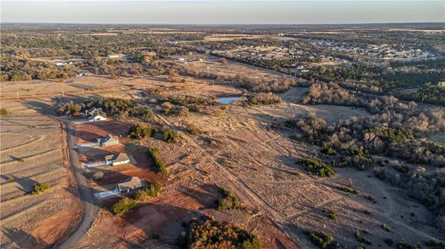 Photo 4 — 1225 N Post Road, Guthrie, OK 73044