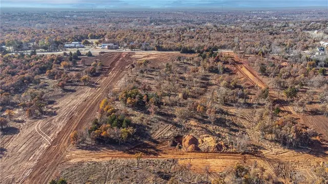 Photo 3 — 3149 Road Runner Court, Guthrie, OK 73044