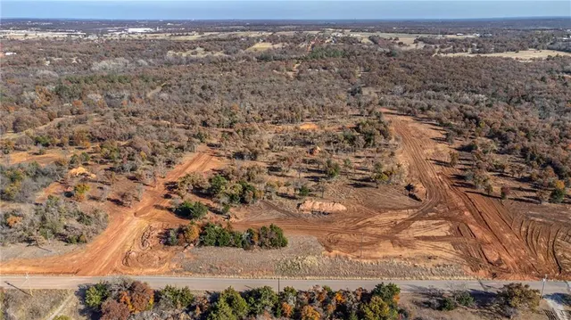 Photo 6 — 3125 Road Runner Court, Guthrie, OK 73044