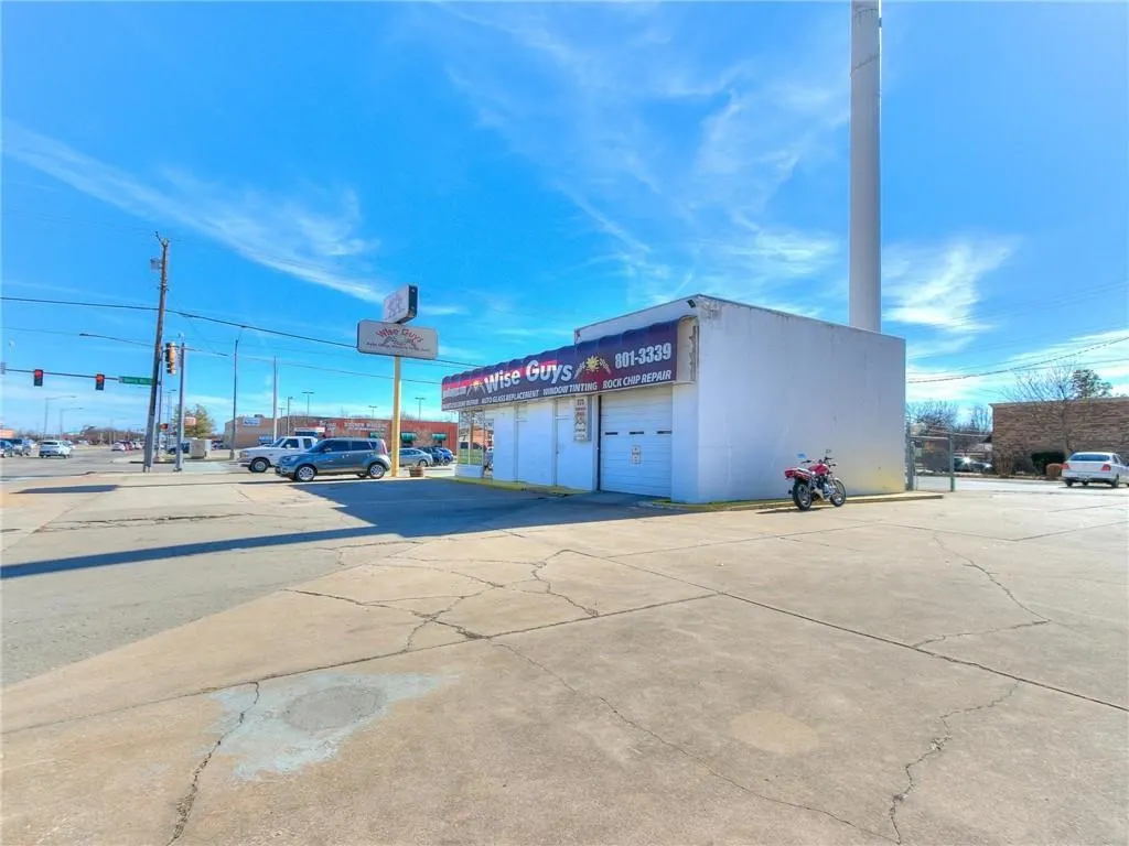 Photo 2 — 1200 W Main Street, Norman, OK 73069
