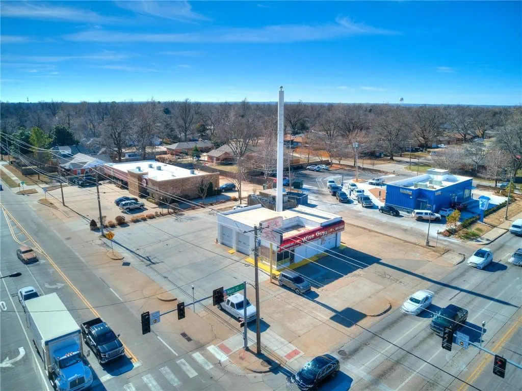 Photo 6 — 1200 W Main Street, Norman, OK 73069