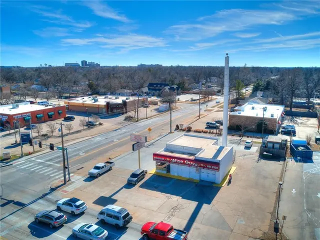 Photo 7 — 1200 W Main Street, Norman, OK 73069