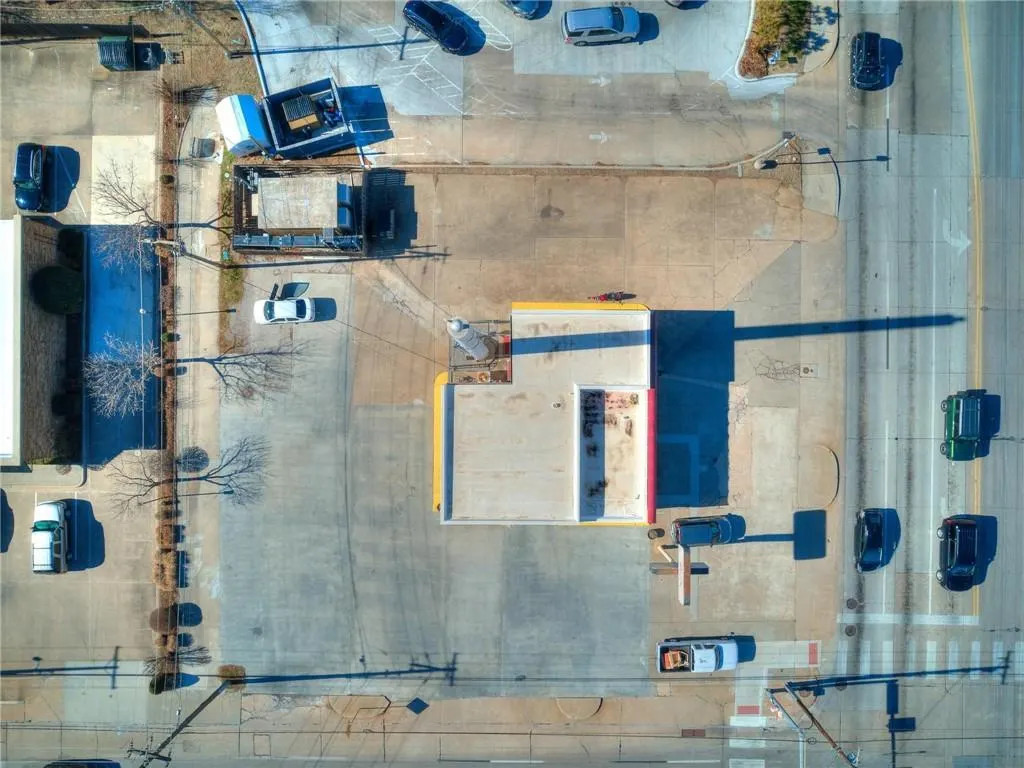 Photo 12 — 1200 W Main Street, Norman, OK 73069