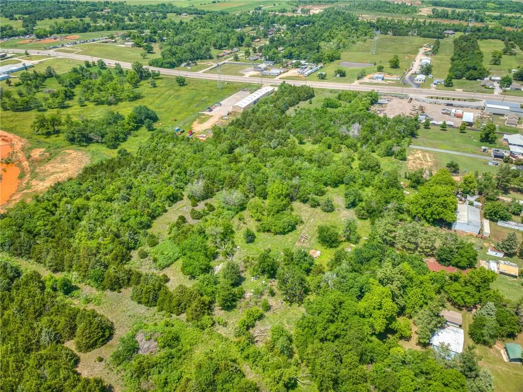 Photo 15 — 18320 NE 23rd Street, Harrah, OK 73045