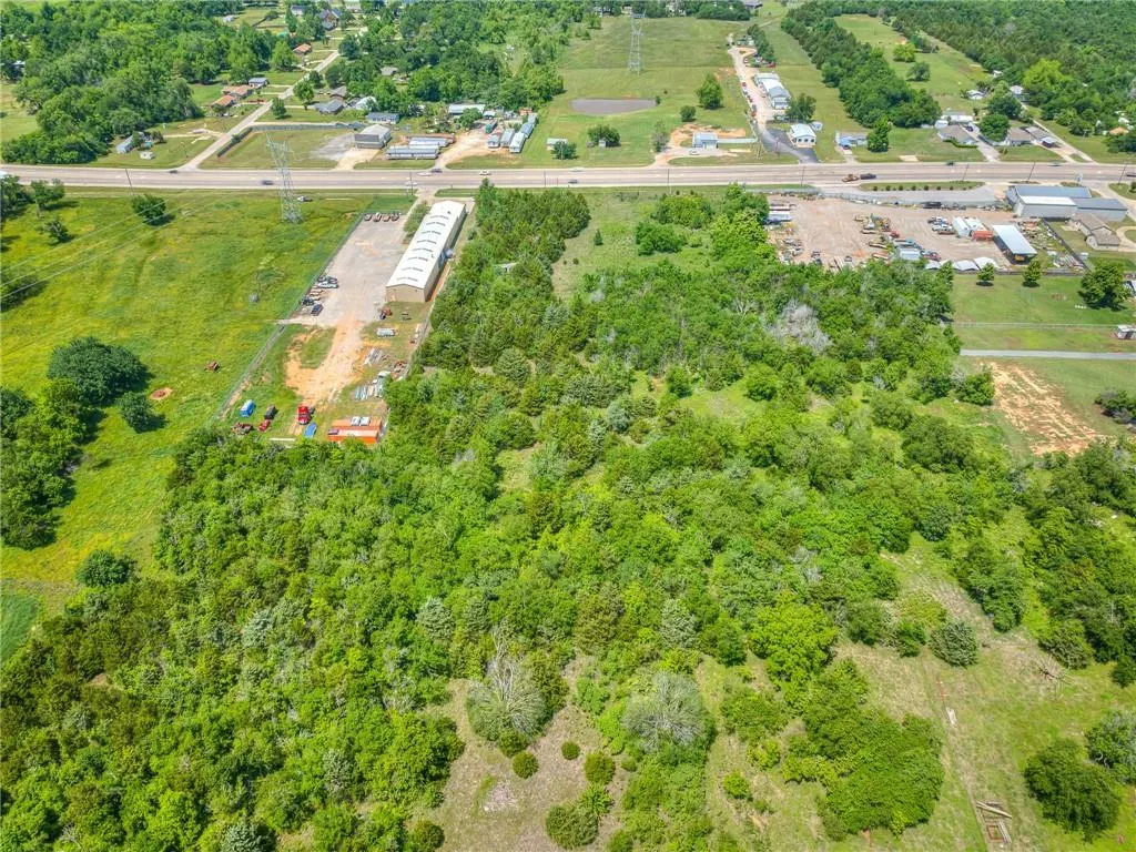 Photo 13 — 18320 NE 23rd Street, Harrah, OK 73045