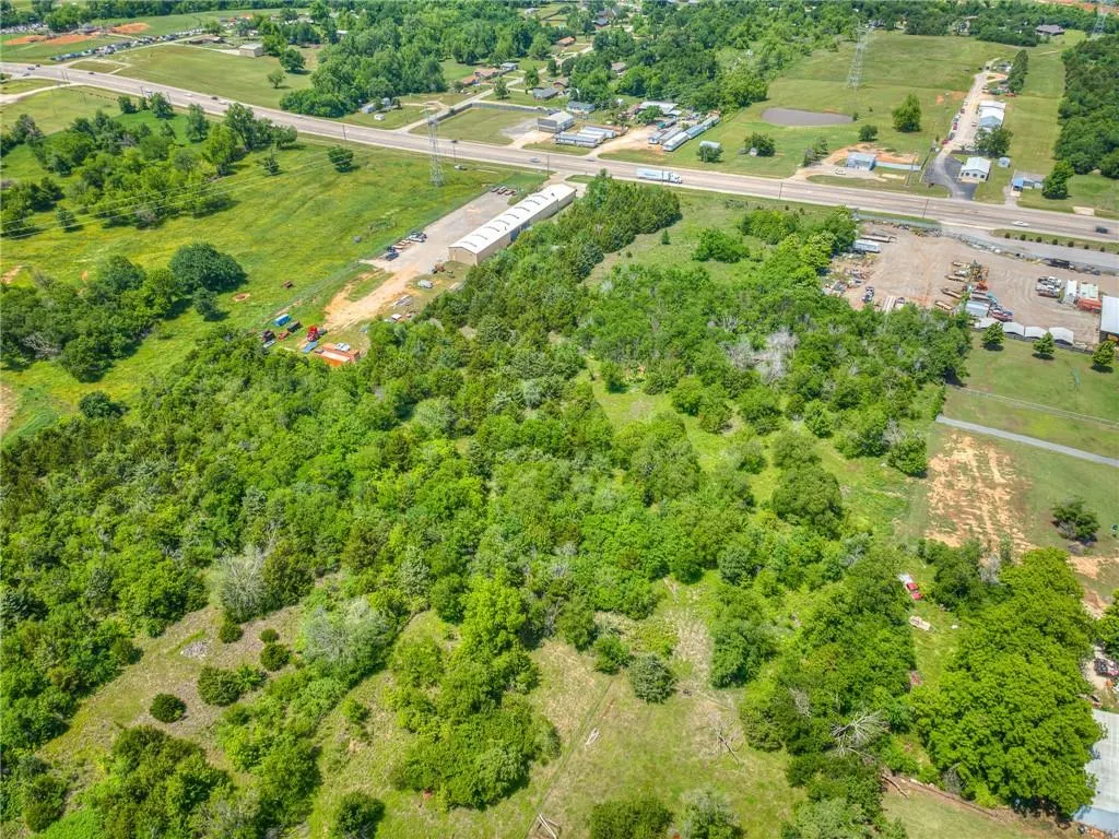 Photo 16 — 18320 NE 23rd Street, Harrah, OK 73045