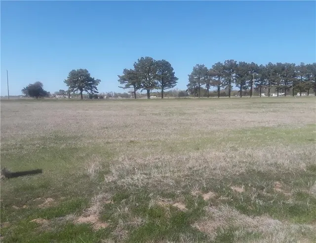 Photo 2 — 2 McRavins Way, Slaughterville, OK 73051