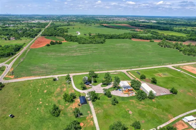 Photo 2 — 000 N Porter Avenue, Norman, OK 73071