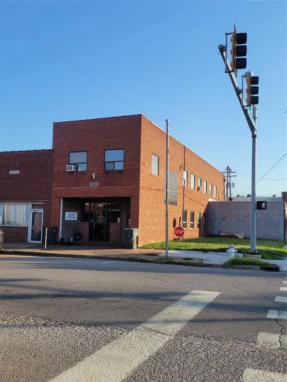 Front exterior — 113 N Willow Street, Pauls Valley, OK 73075