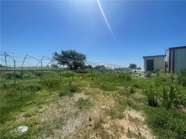 Photo 5 — 800 9th Street, Canute, OK 73626