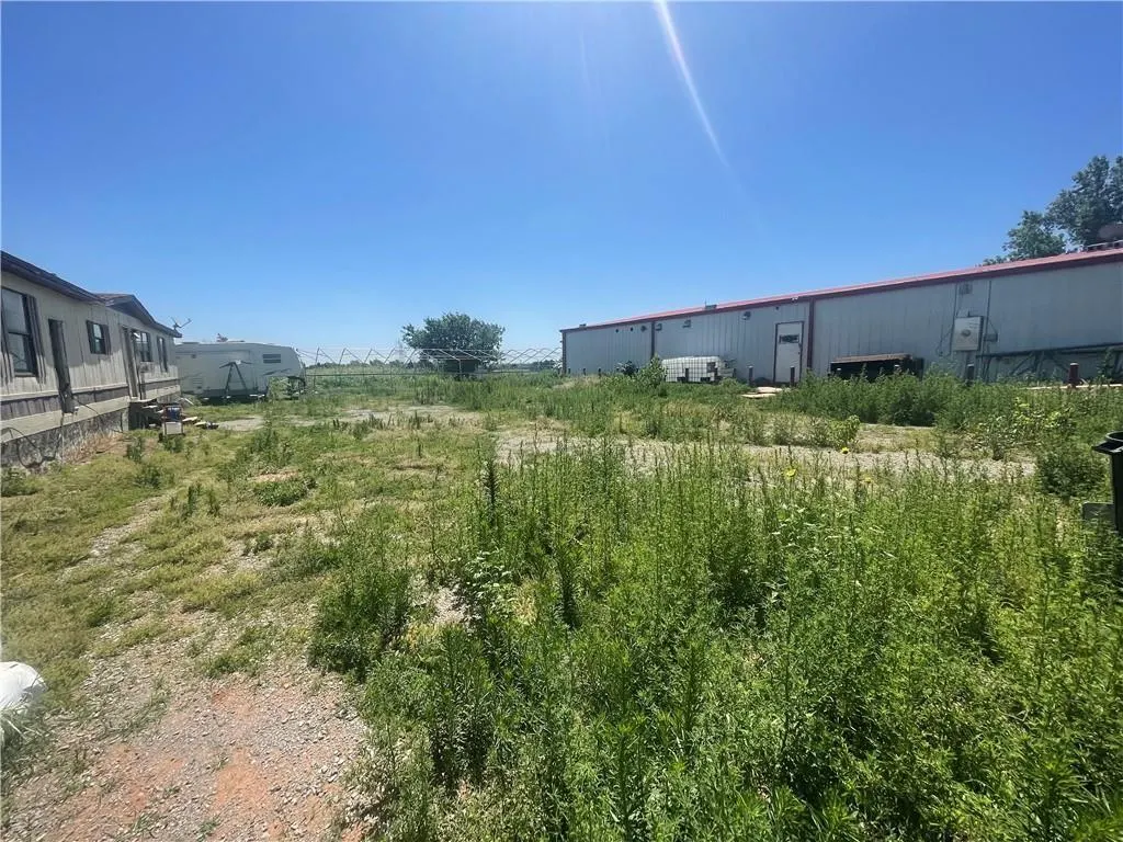 Front exterior — 800 9th Street, Canute, OK 73626
