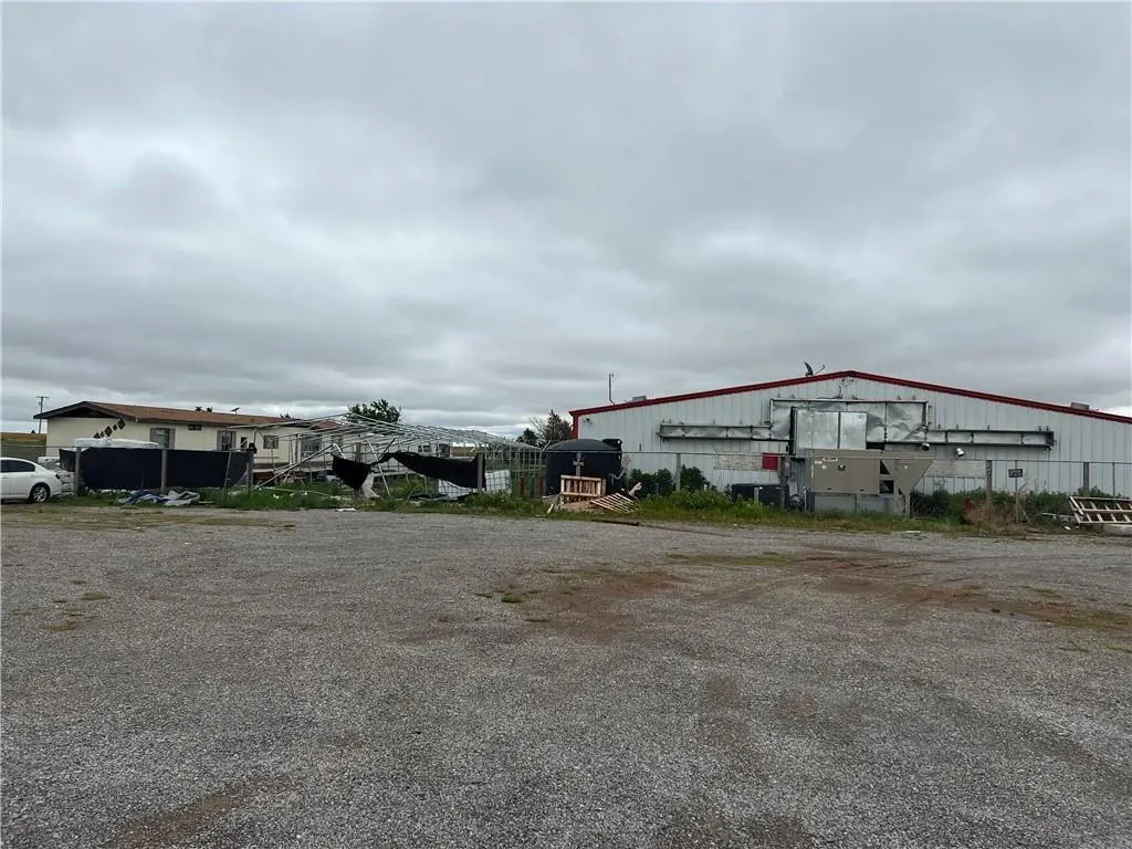 Photo 6 — 800 9th Street, Canute, OK 73626