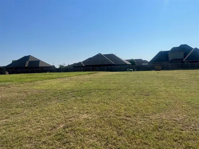Front exterior — Norman Drive, Weatherford, OK 73096
