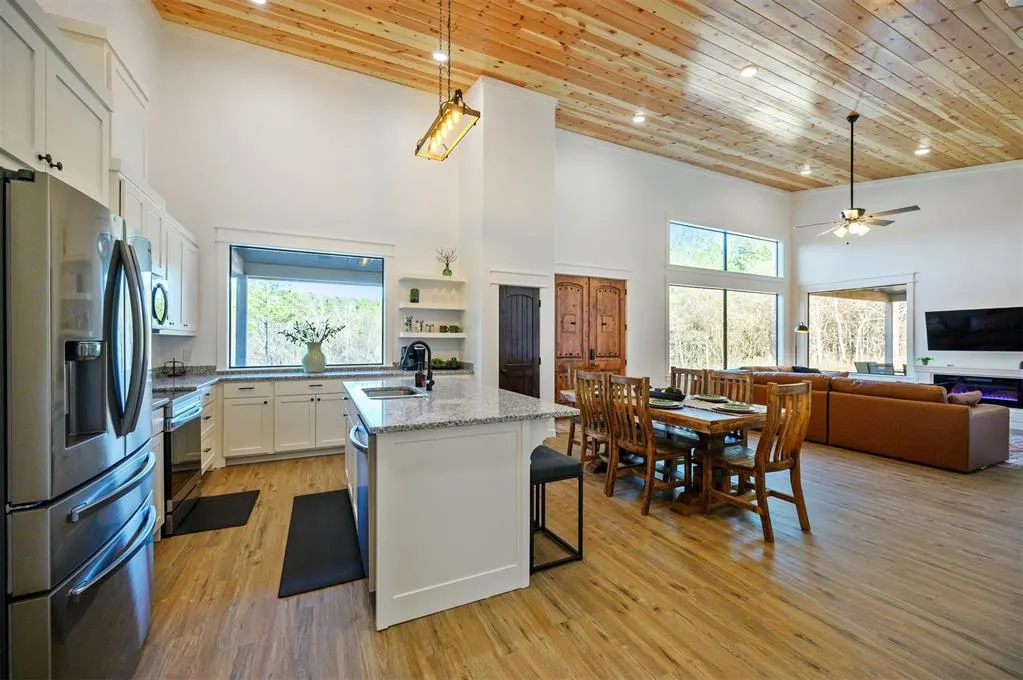 Photo 9 — 108 Aged Oak Court, Broken Bow, OK 74728