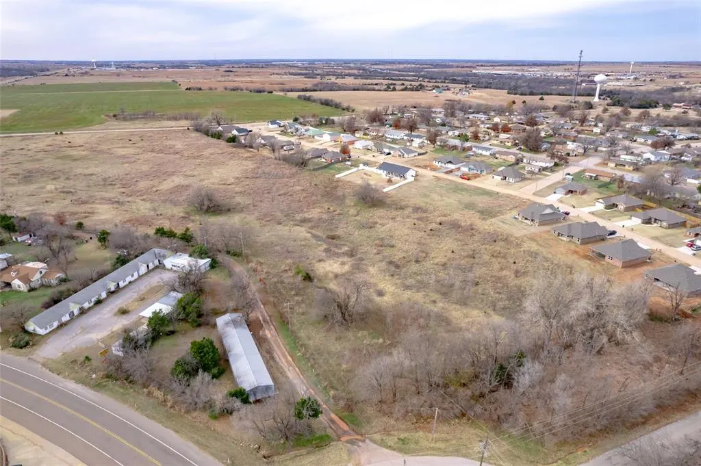 Photo 12 — 1238 Perry Avenue, Perry, OK 73077