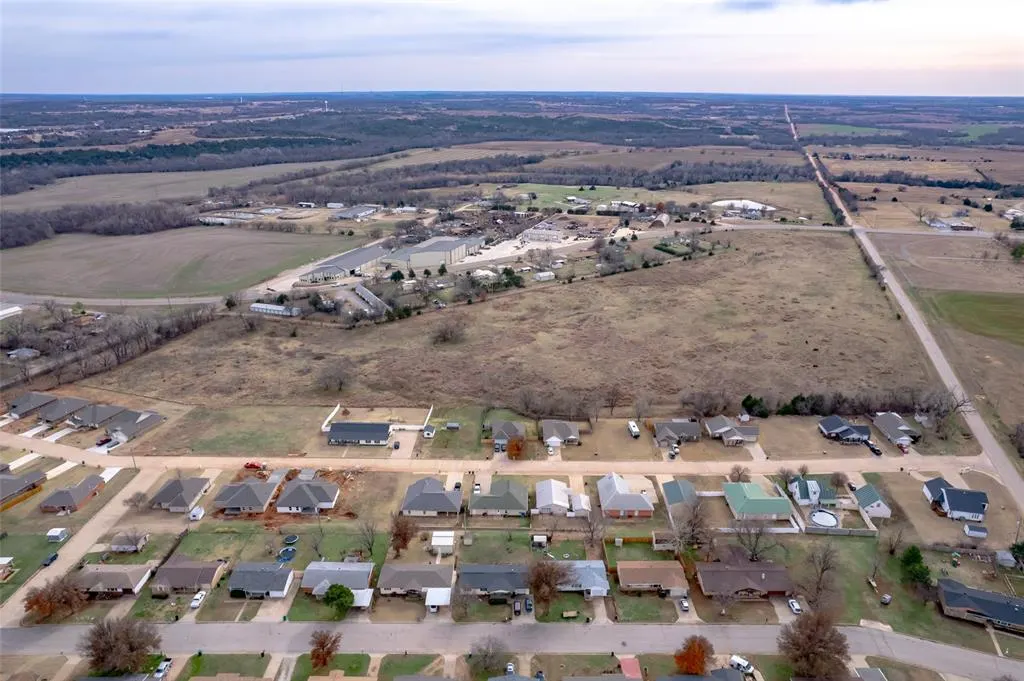 Photo 9 — 1238 Perry Avenue, Perry, OK 73077