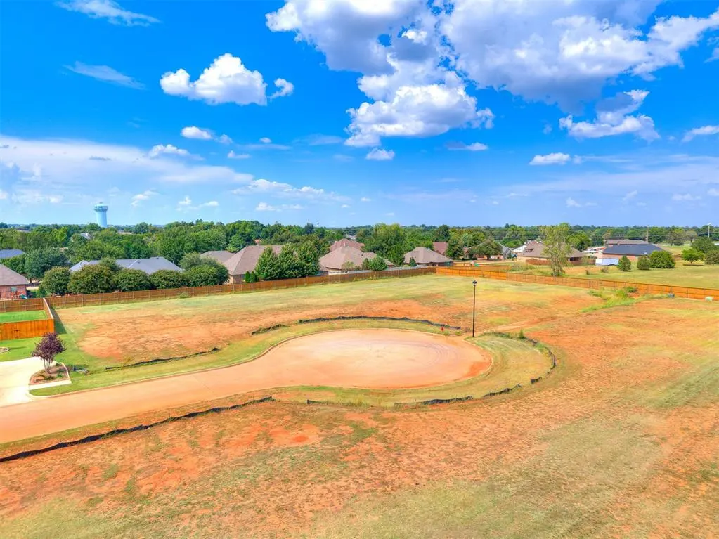 Photo 21 — 3513 Scissortail Lane, Chickasha, OK 73018