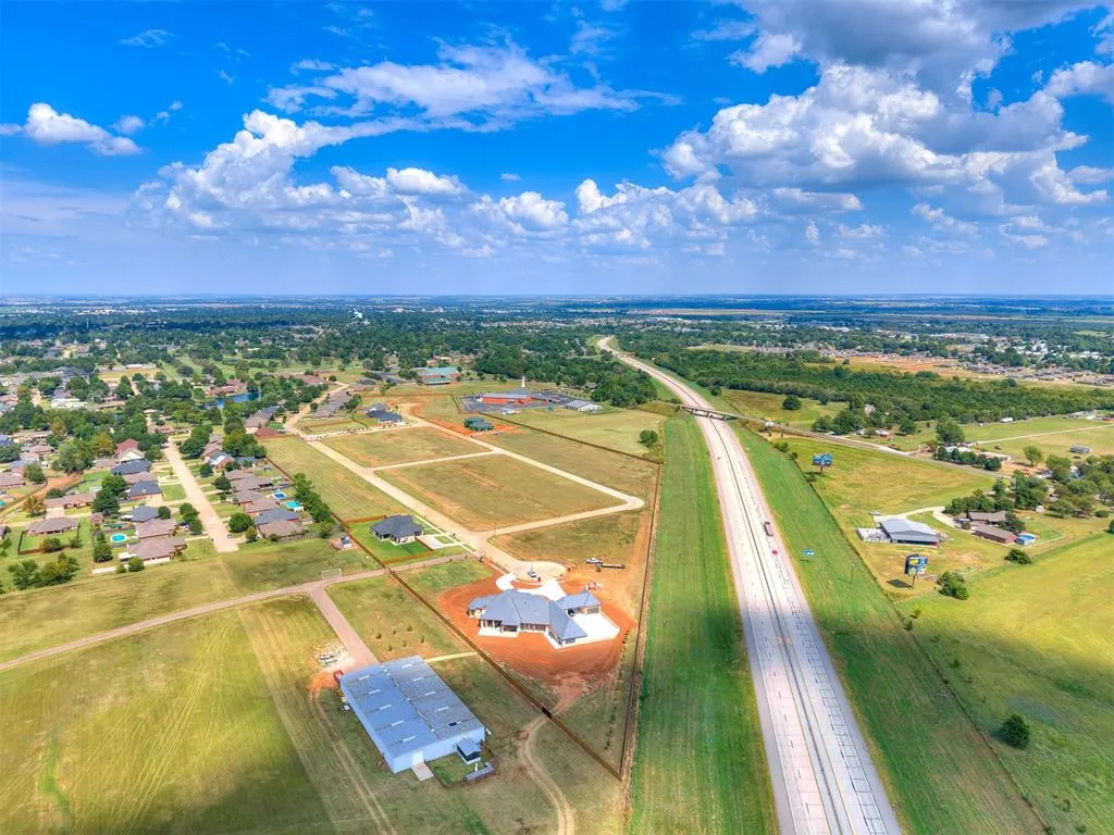 Photo 24 — 3513 Scissortail Lane, Chickasha, OK 73018